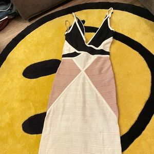 Hervé Leger Blk Cream Bandage Striped V Neck Dress